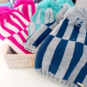 Gorro piano con pompon