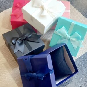 Mini cajita regalo 9 x 9cm